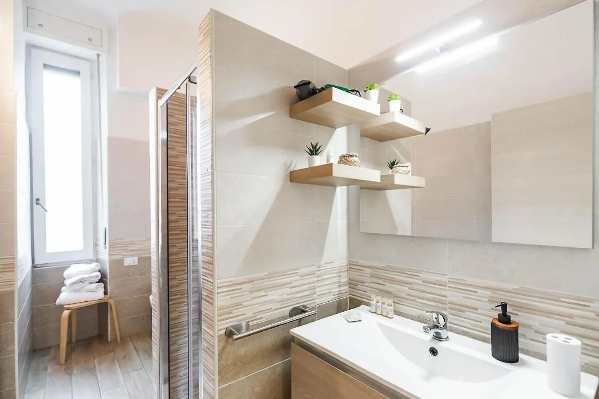 Apartament Duomo 10 Minuti Family House 5 Pax Balcone Wifi Mediolan